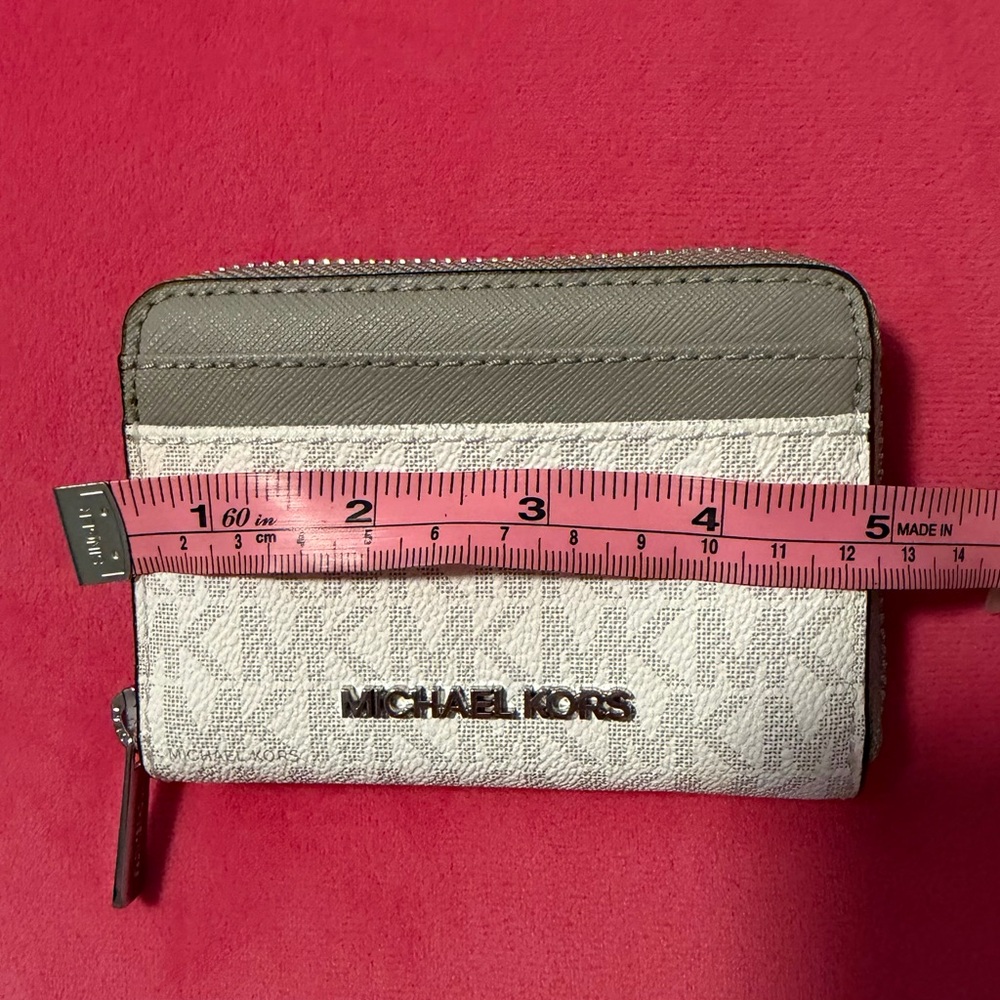 Michael Kors Two-Tone Card Holder - Picture 5 of 10